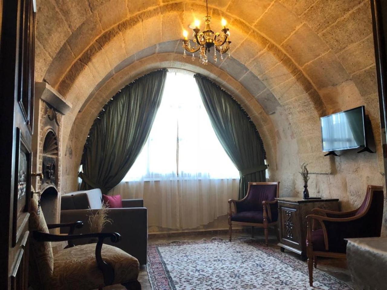 วิงส์ คัปปาโดเชีย Hotel อุตชิซาร์ ภายนอก รูปภาพ